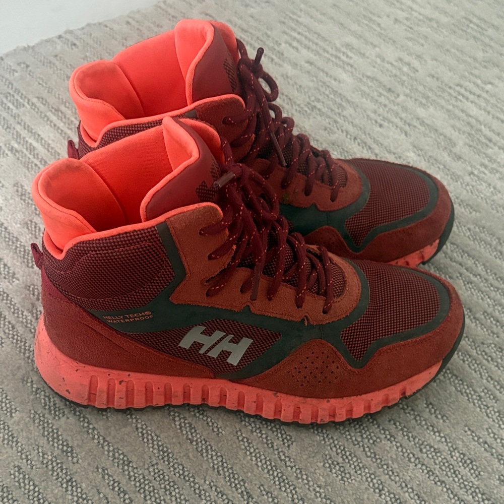Womens Helly Hansen Hiking Boots Waterproof high top sneakers US 7 EU 38 UK 5